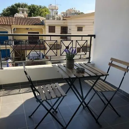 Must - Center Apartman Lárnaka