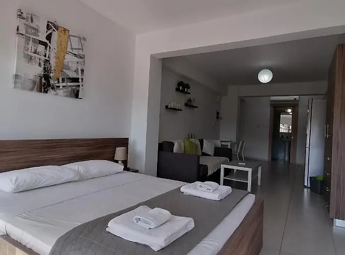 アパート Must - Center *